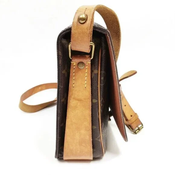 Authentic Louis Vuitton Cartouchiere GM Monogram Crossbody Bag LC0-031826 - Picture 3 of 9